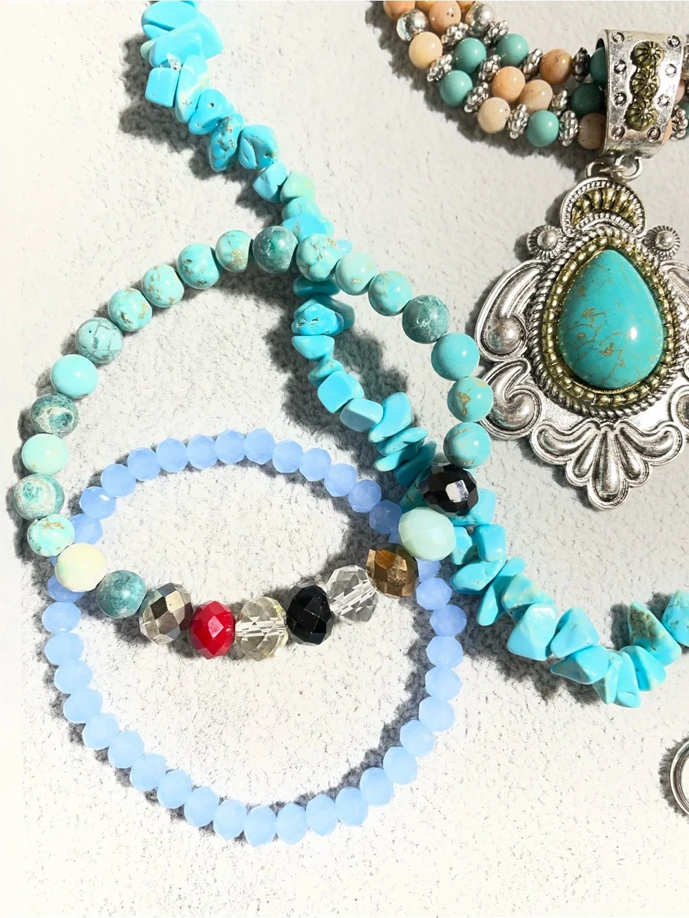 Turquoise Howlite Southwestern Mix Necklaces Earrings Bracelets Lot of 10